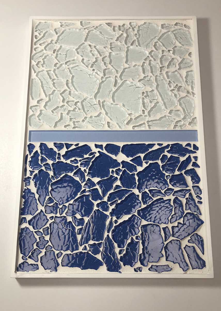 River puzzle white and royal blue